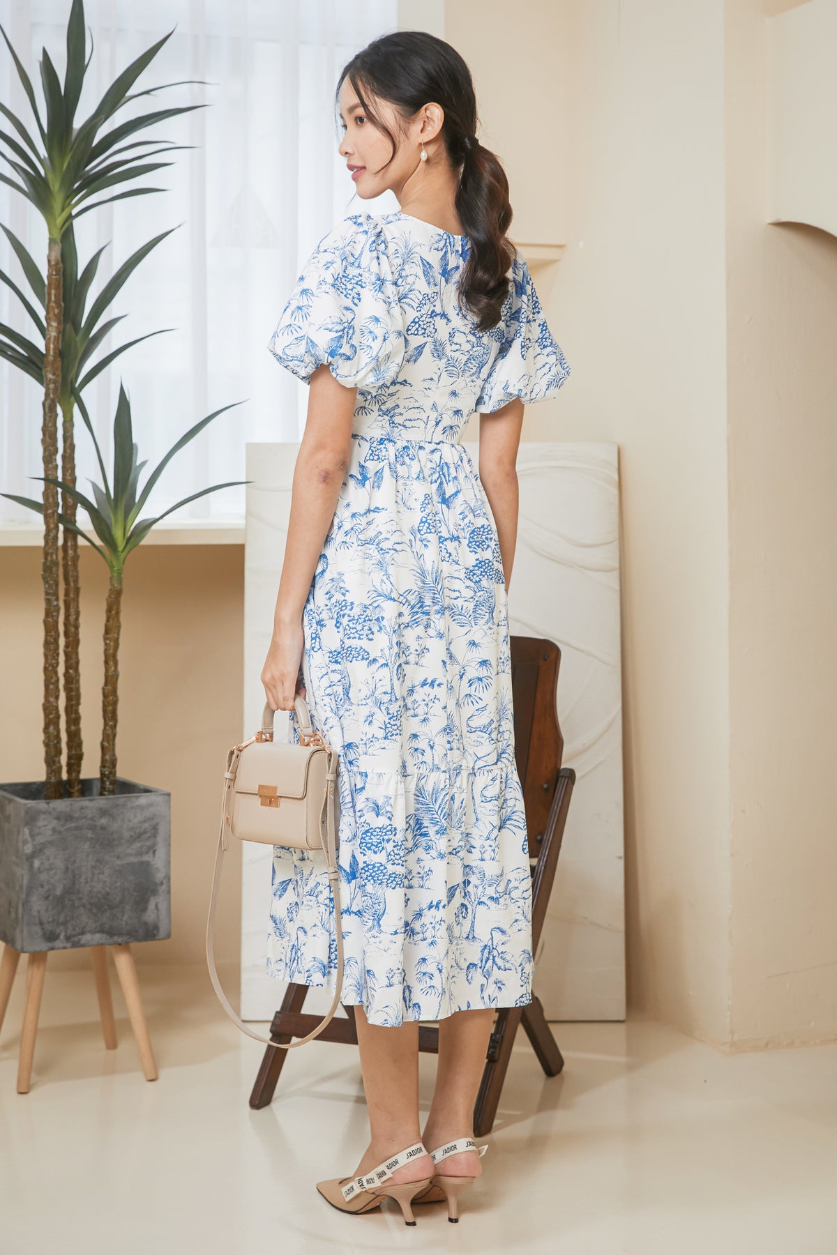 Plantation Pouf Sleeves Drophem Dress in White Blue