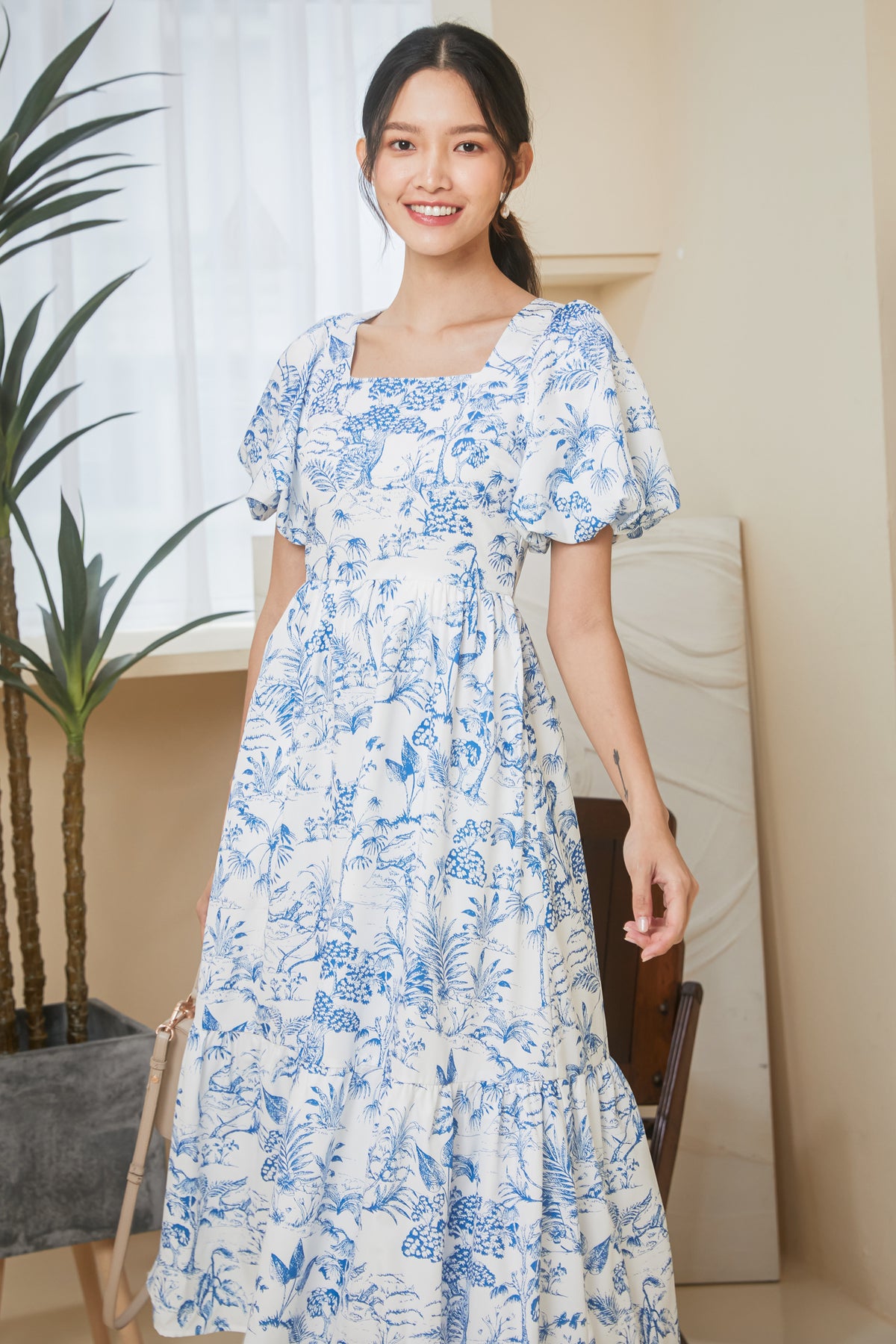Plantation Pouf Sleeves Drophem Dress in White Blue