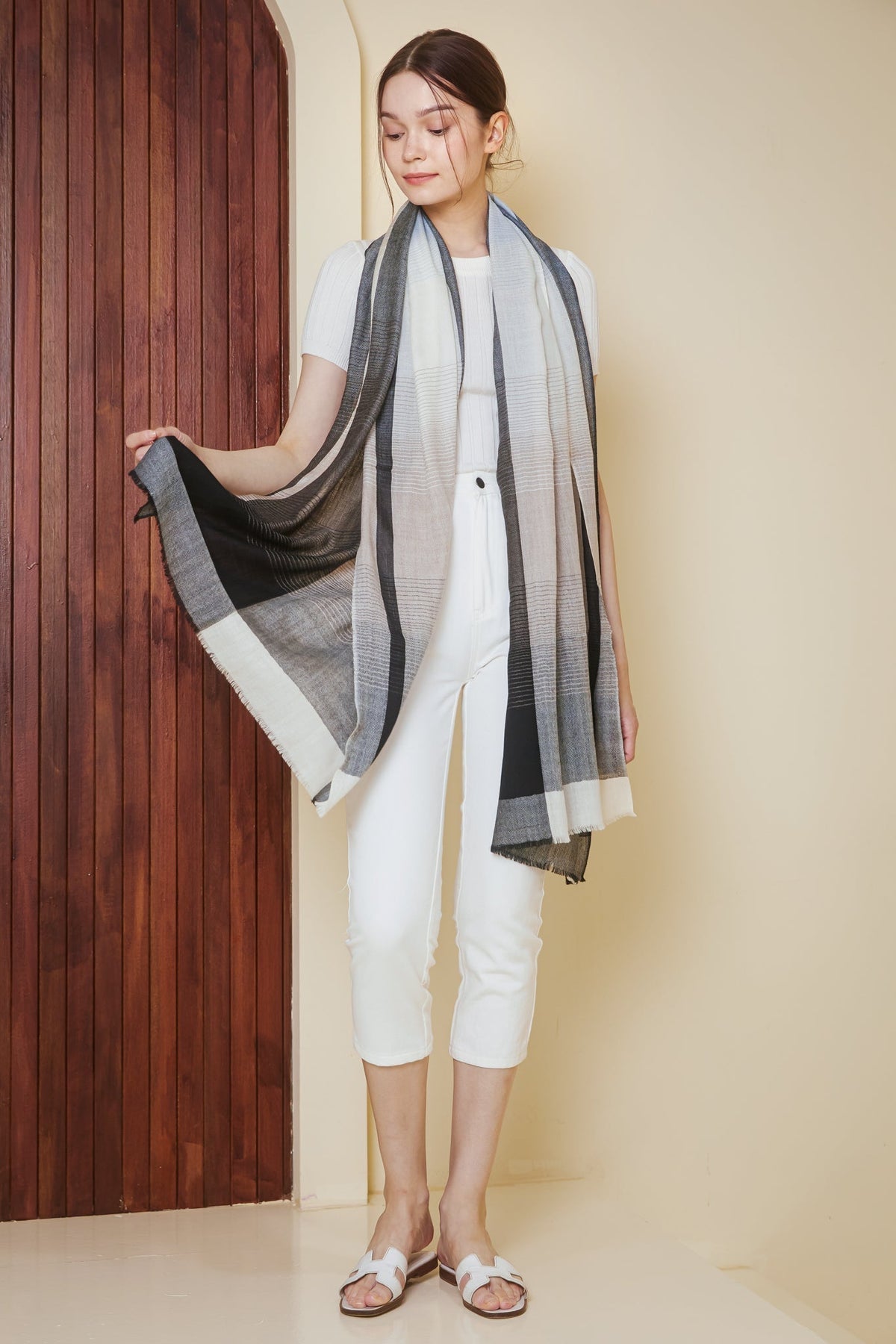 Backorder* Luxe Cashmere Shawl in Gradient Blue Grey