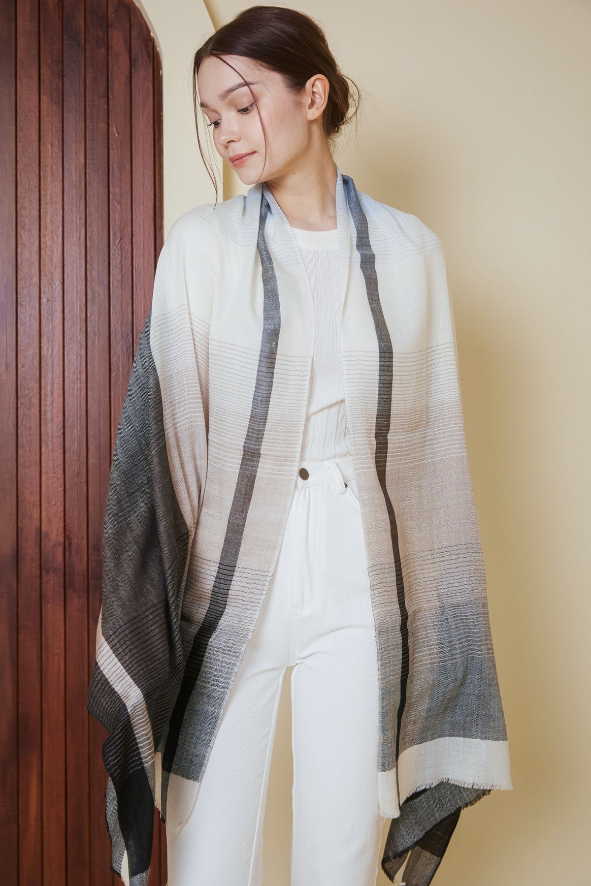 Backorder* Luxe Cashmere Shawl in Gradient Blue Grey