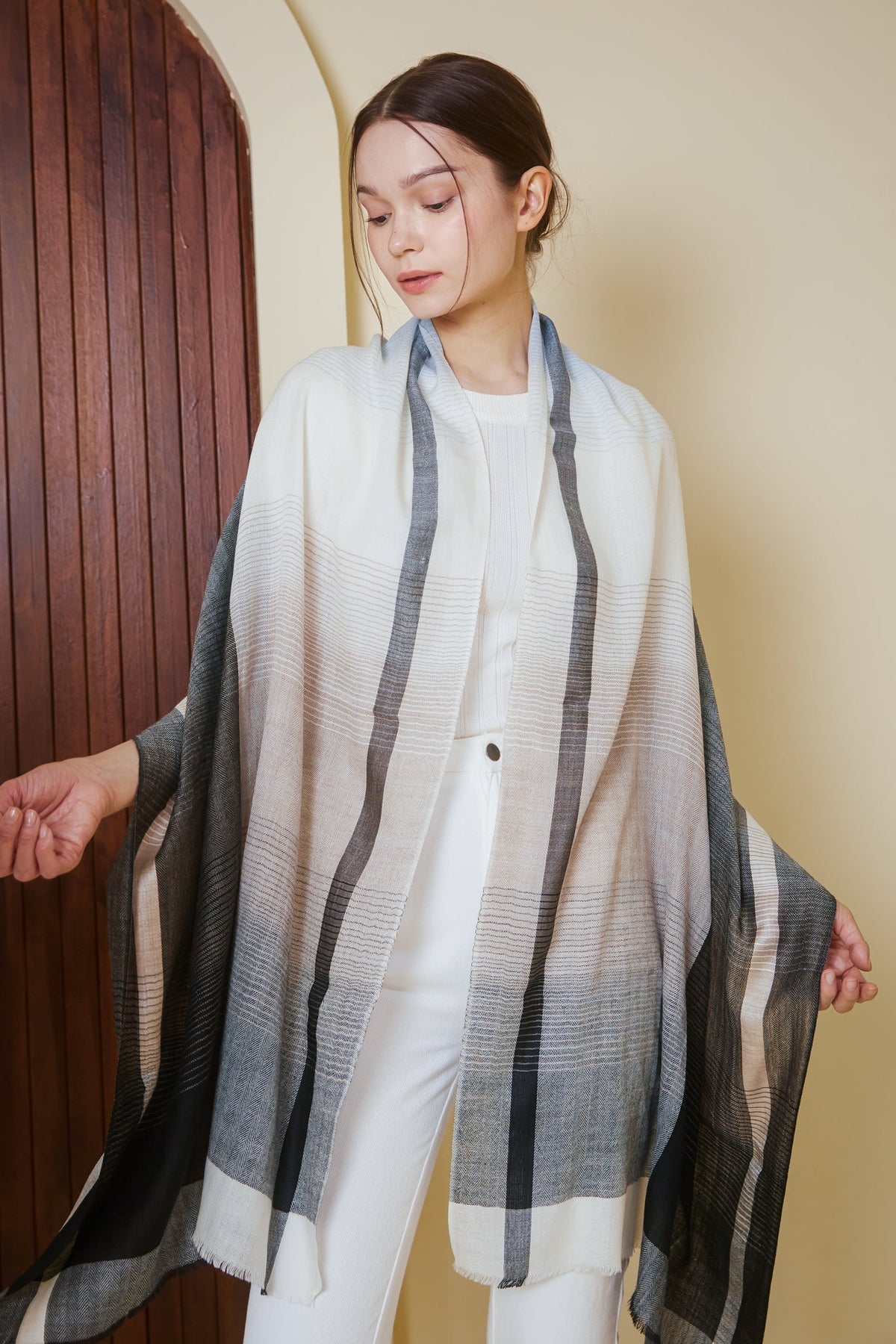 Backorder* Luxe Cashmere Shawl in Gradient Blue Grey