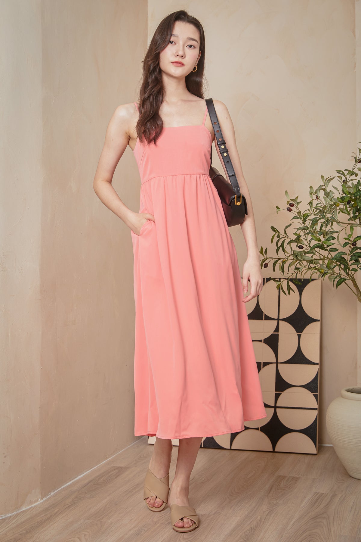 Plain Strappy Midi Dress in Peach