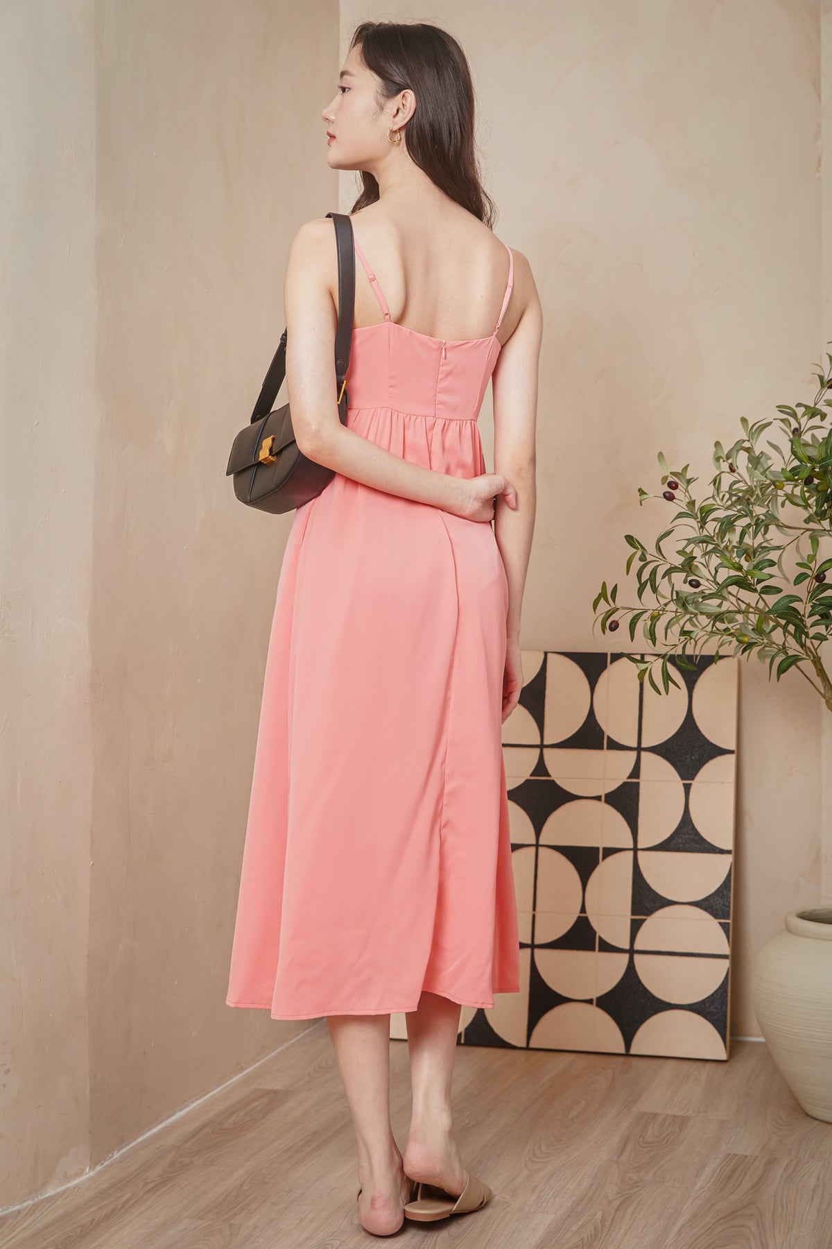 Plain Strappy Midi Dress in Peach