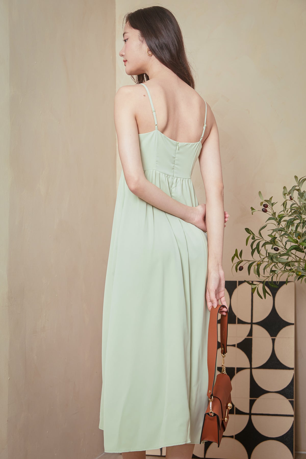 Plain Strappy Midi Dress in Apple Green
