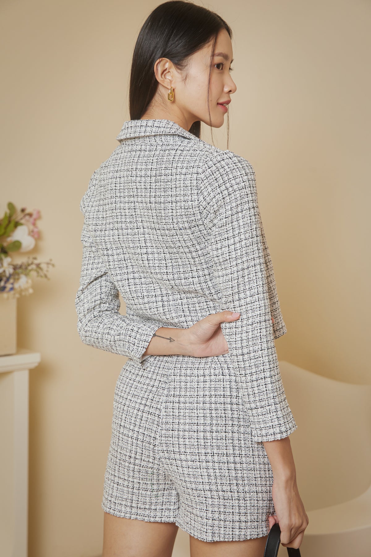 Tweed Cropped Blazer in White Checkered