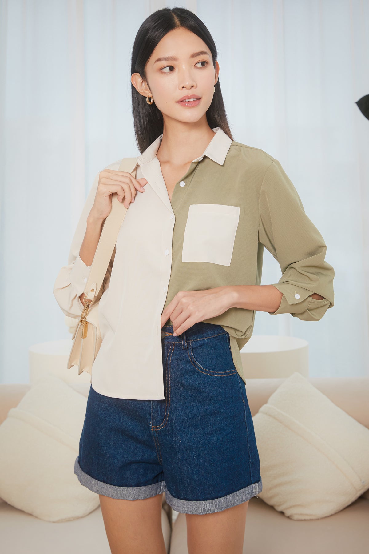 Contrast Pocket Shirt in Cream Olive