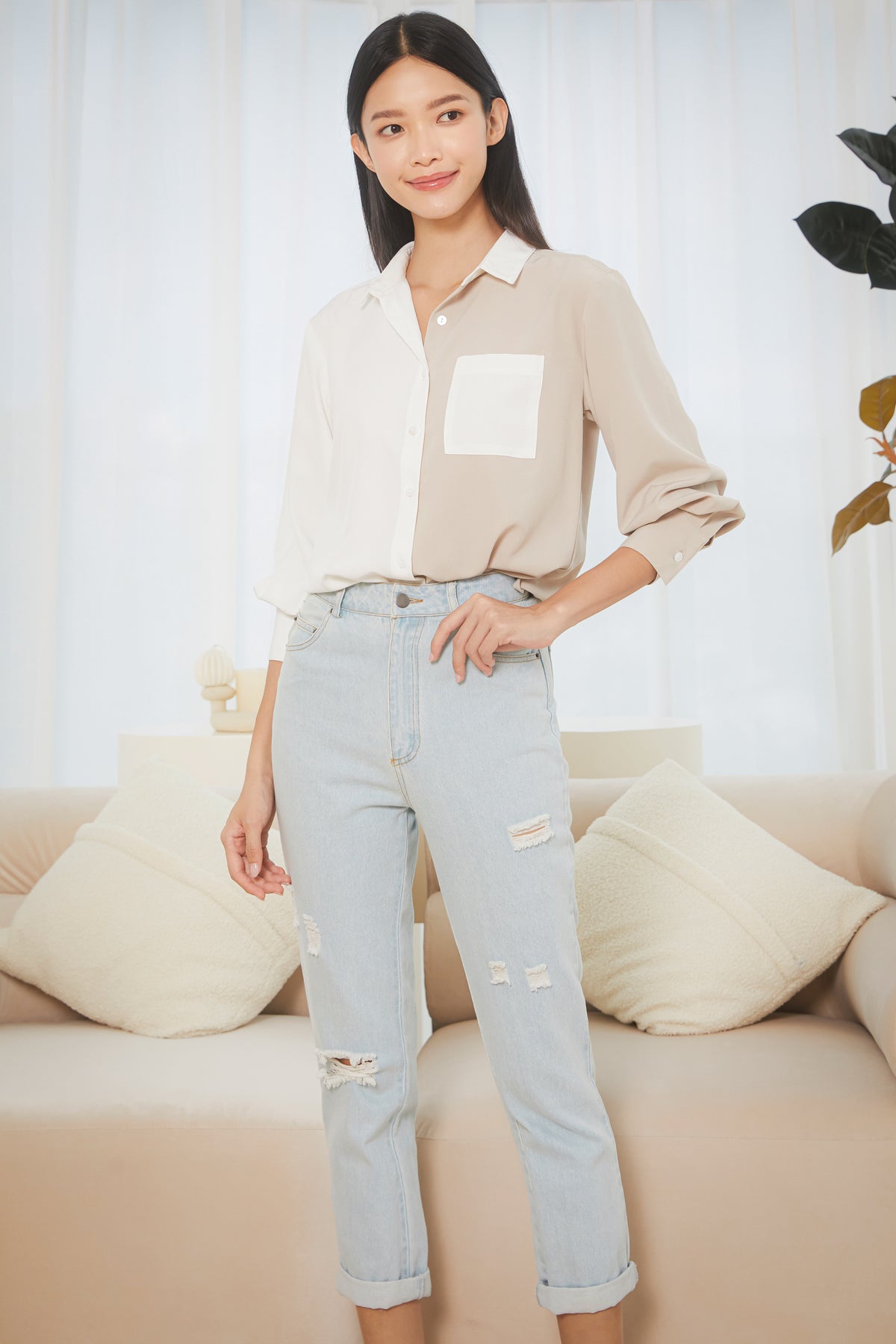Contrast Pocket Shirt in White Khaki