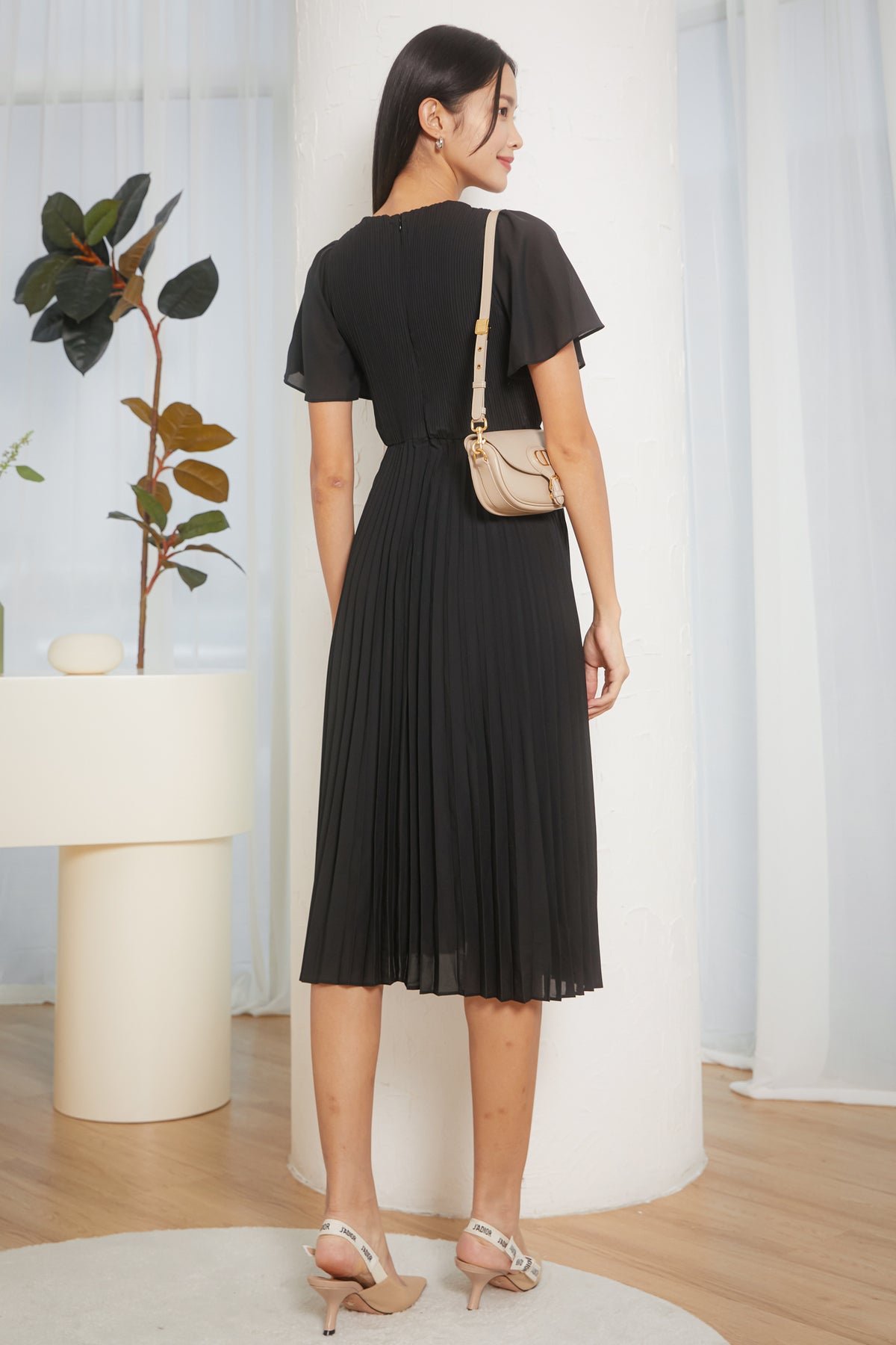 Carla Pleated Flutter Sleeves Dress in Black