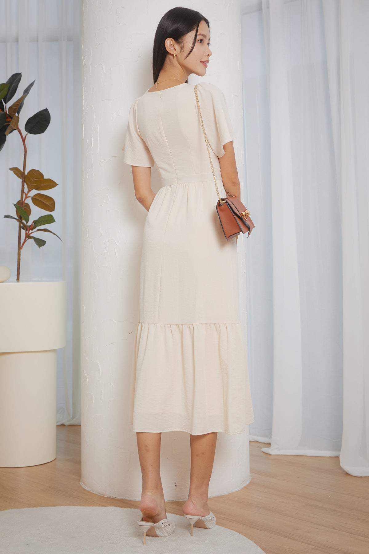 Twist-Front Flutter Sleeves Drophem Dress in Cream