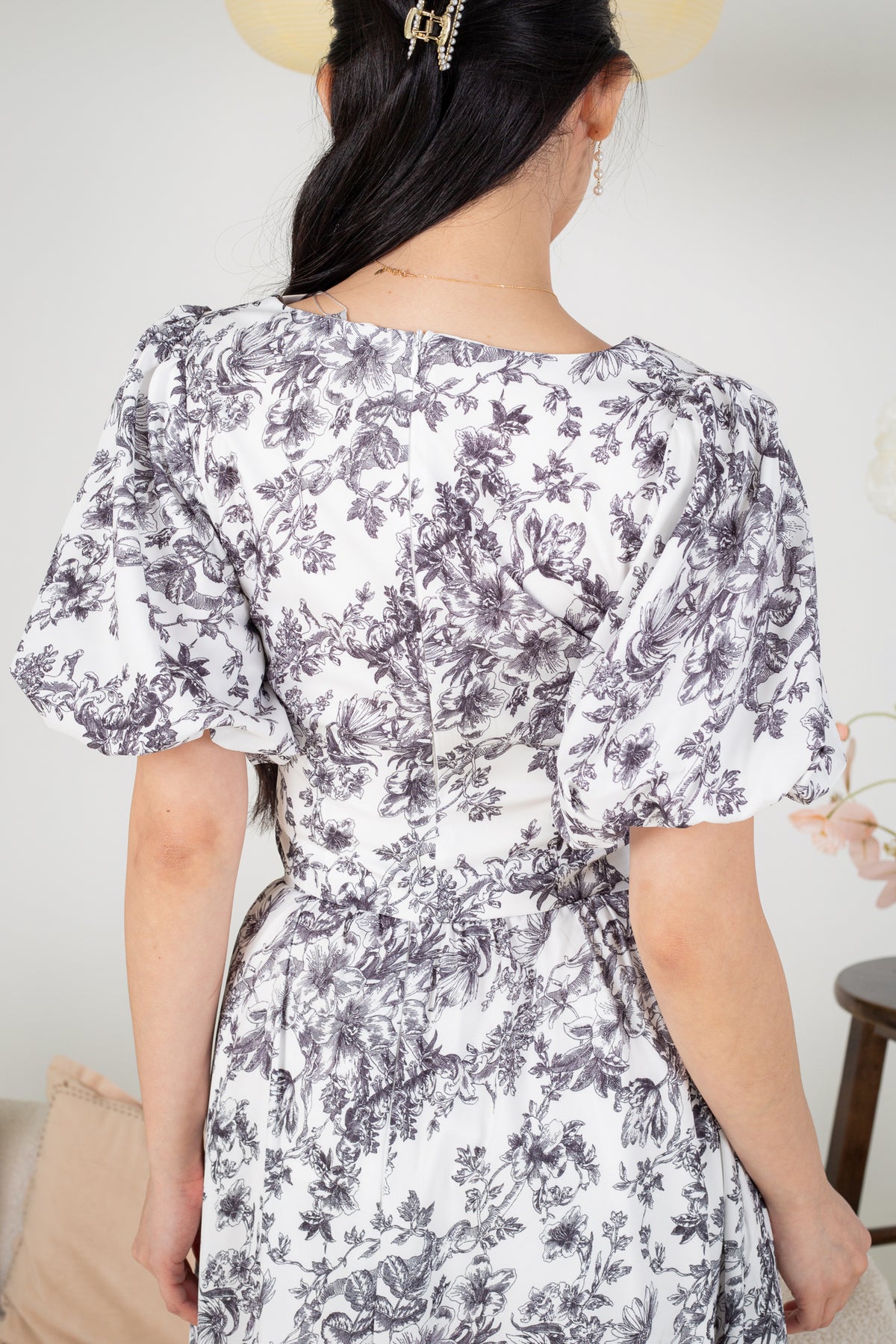 Toile de Jouy Pouf Sleeve Top in Black