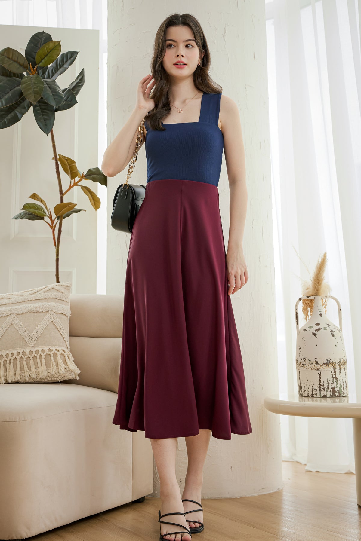 V-Back Padded Ribbed Top in Navy