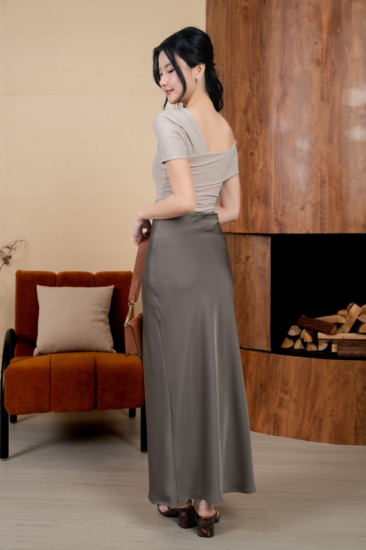 Irregular Sleeves Top in Beige
