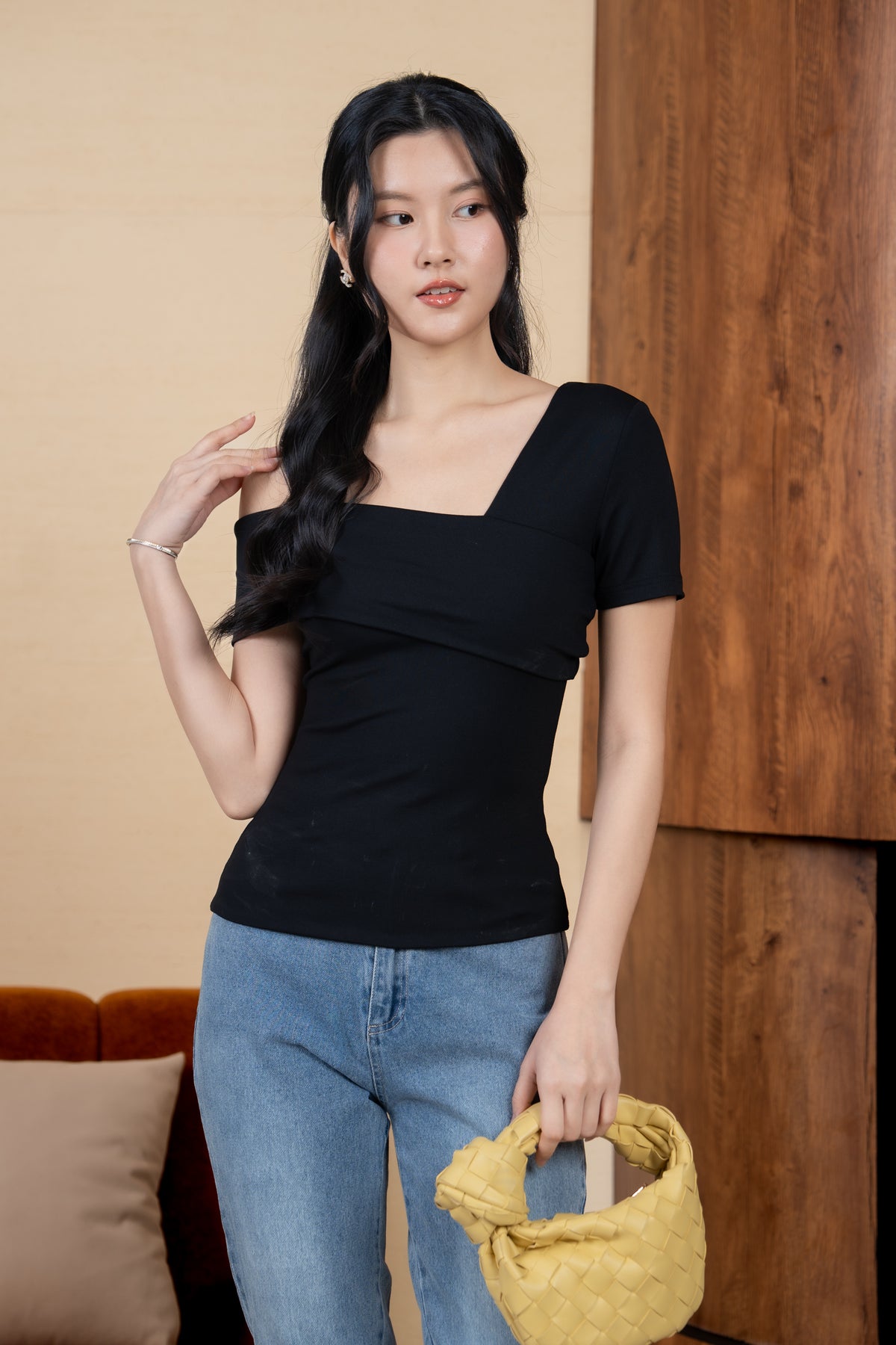 Irregular Sleeves Top in Black