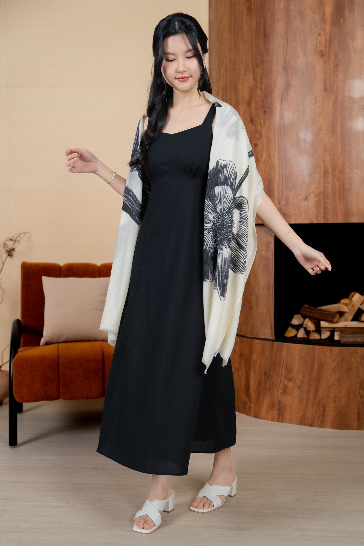 Luxe Cashmere Shawl in Hibiscus Print