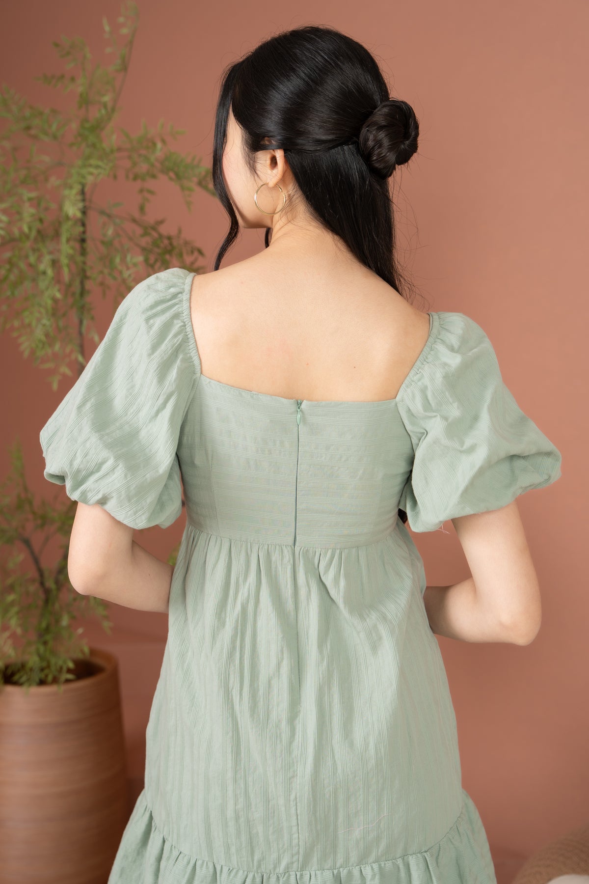 Jules Puffy Sleeves Babydoll Dress in Sage