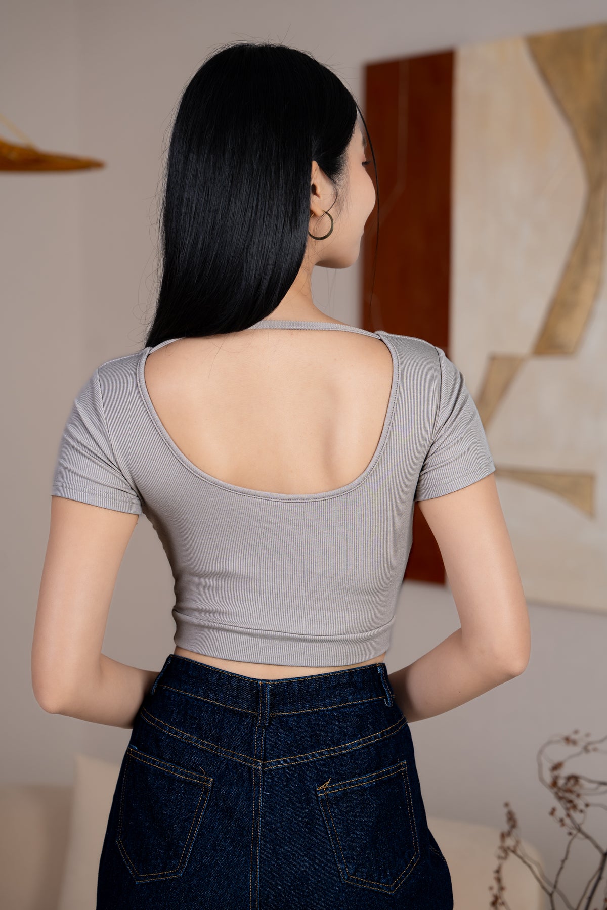 Scoop-Back Ribbed Cropped Top in Taupe