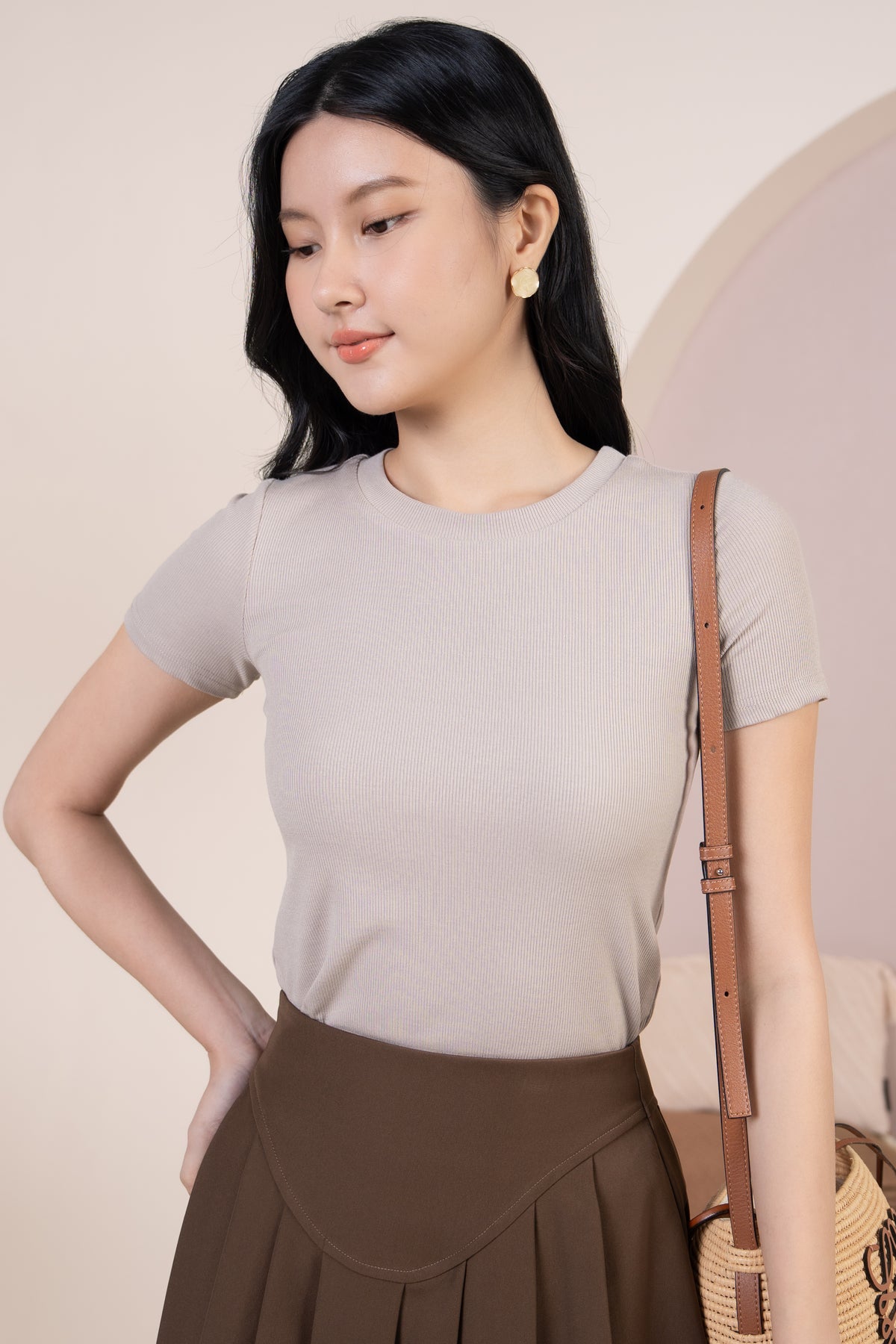 Basic Ribbed Tee in Taupe