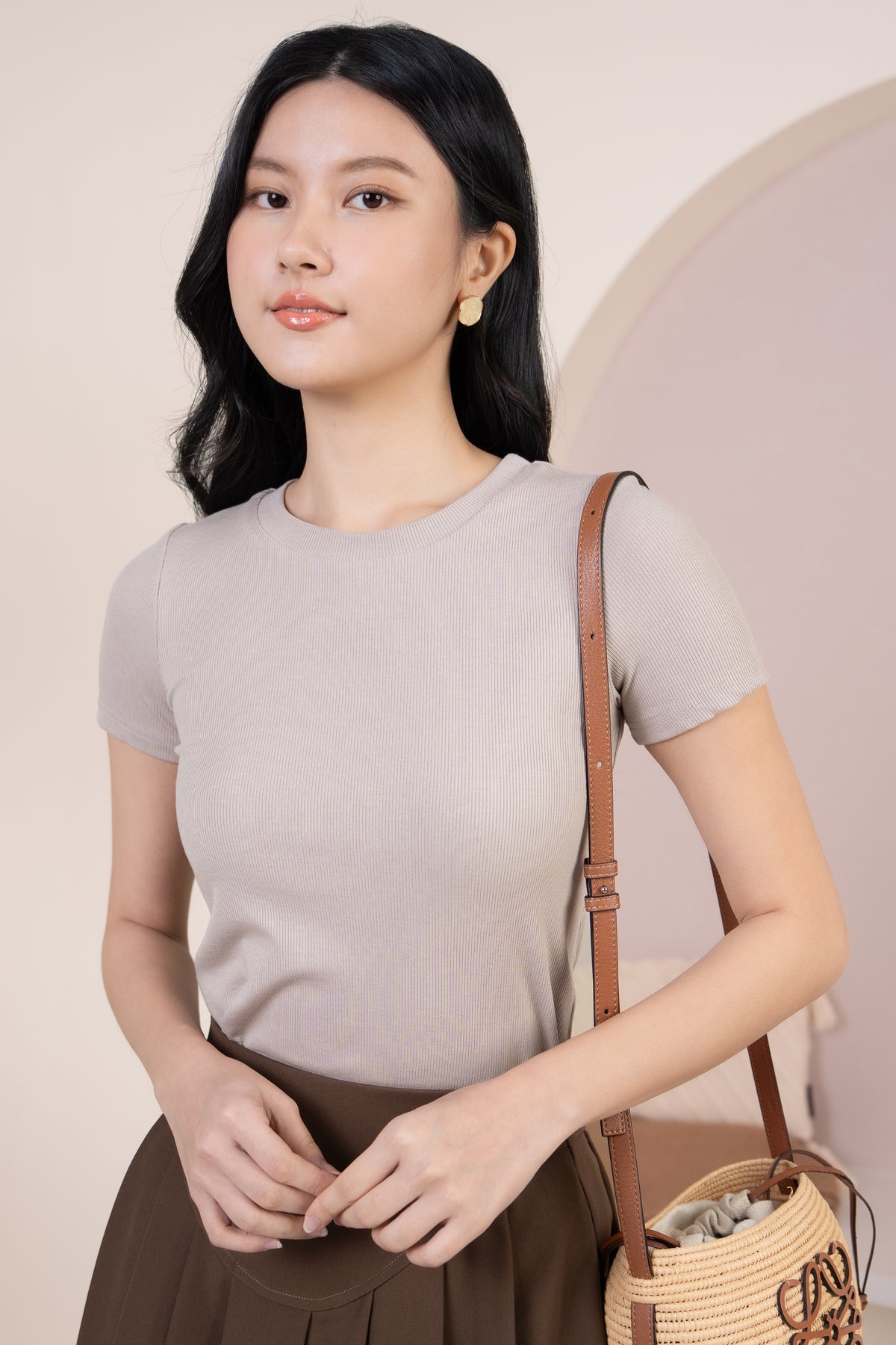 Basic Ribbed Tee in Taupe