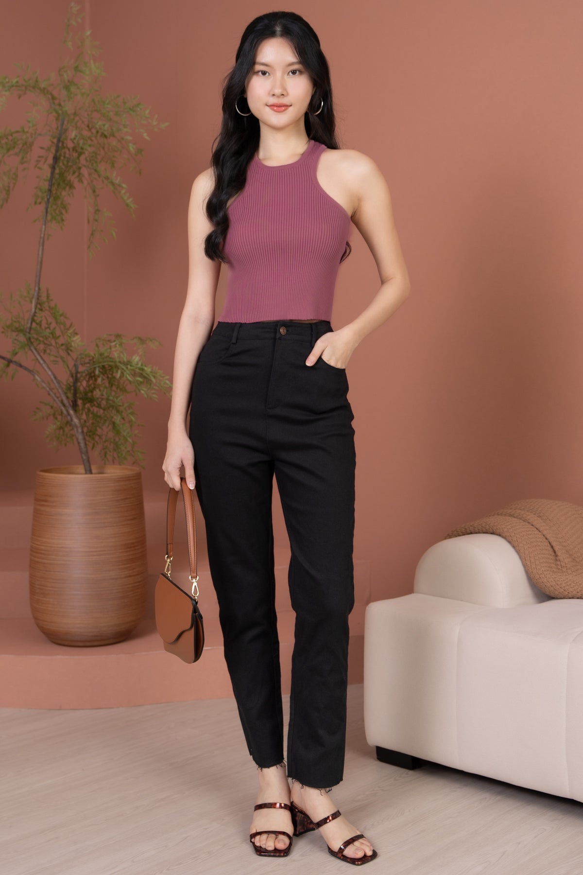 Simone High-Waisted Raw Hem Jeans in Black