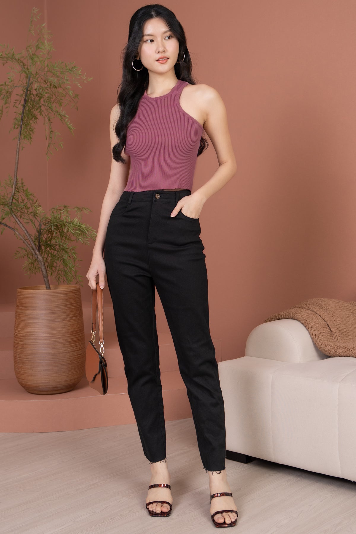 Simone High-Waisted Raw Hem Jeans in Black
