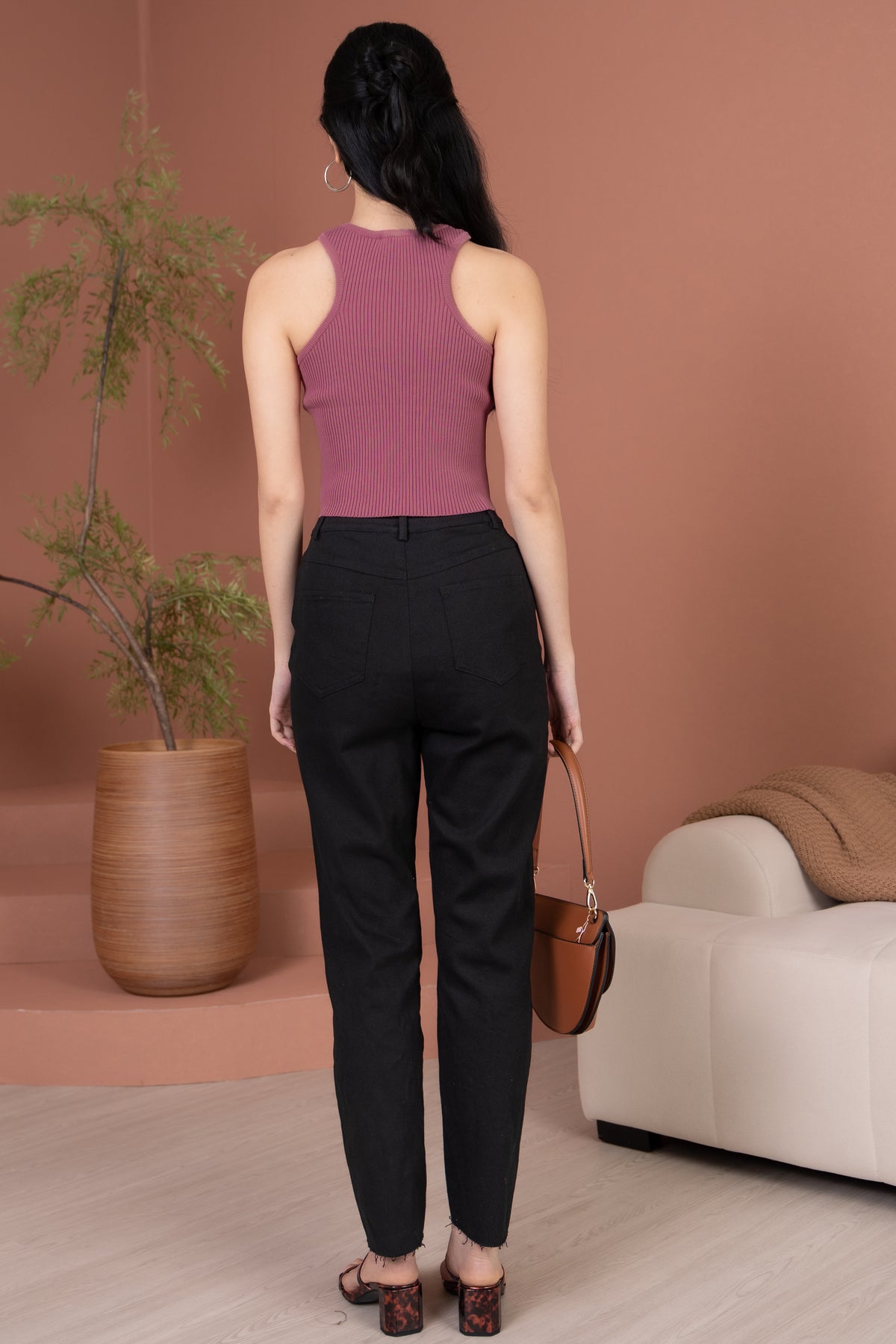 Simone High-Waisted Raw Hem Jeans in Black
