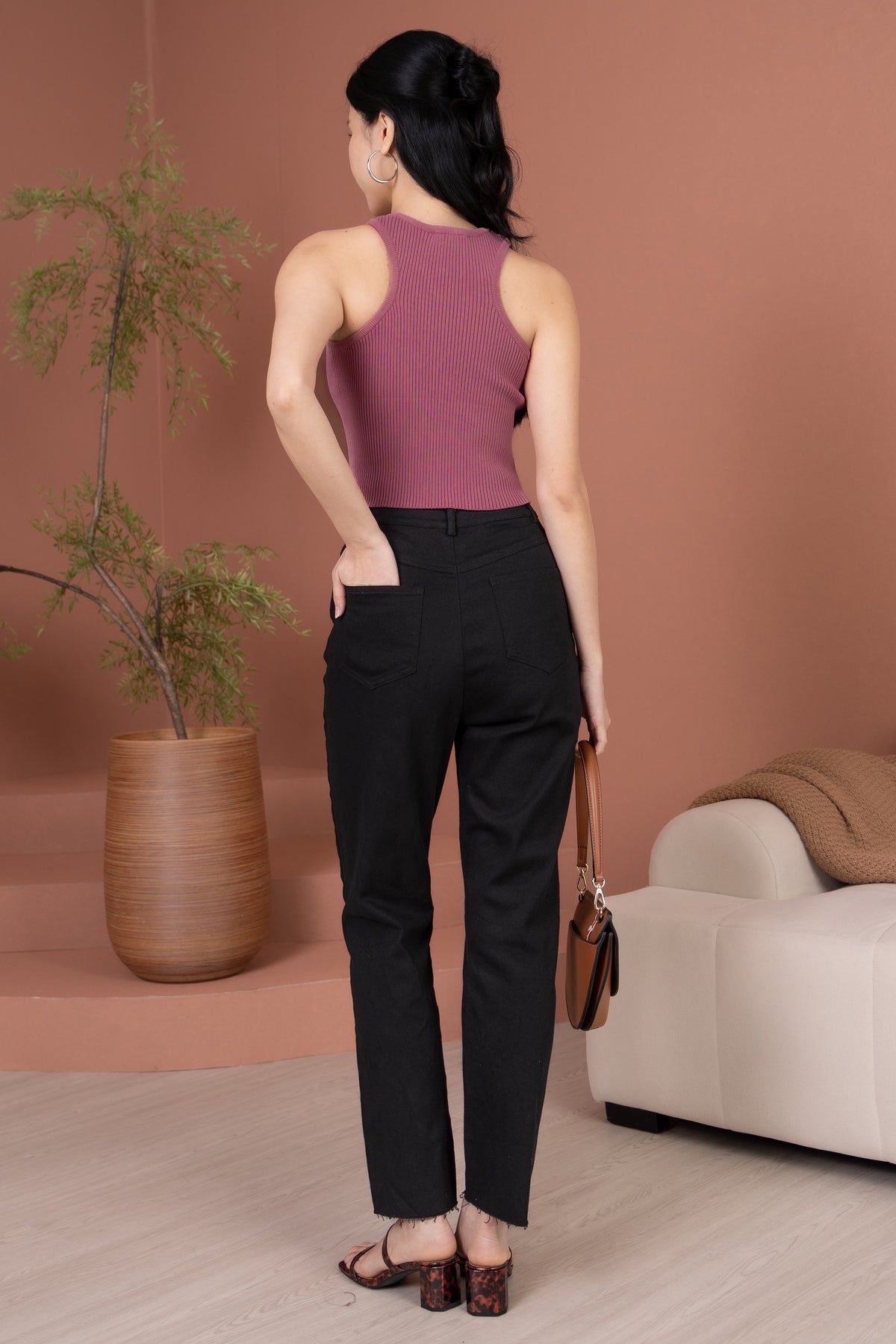 Simone High-Waisted Raw Hem Jeans in Black