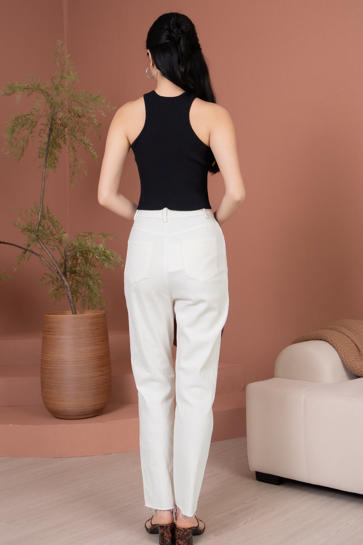 Simone High-Waisted Raw Hem Jeans in White