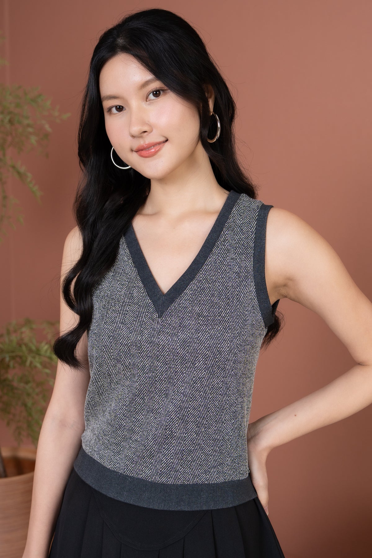 Wynter V-Neck Knit Vest in Black