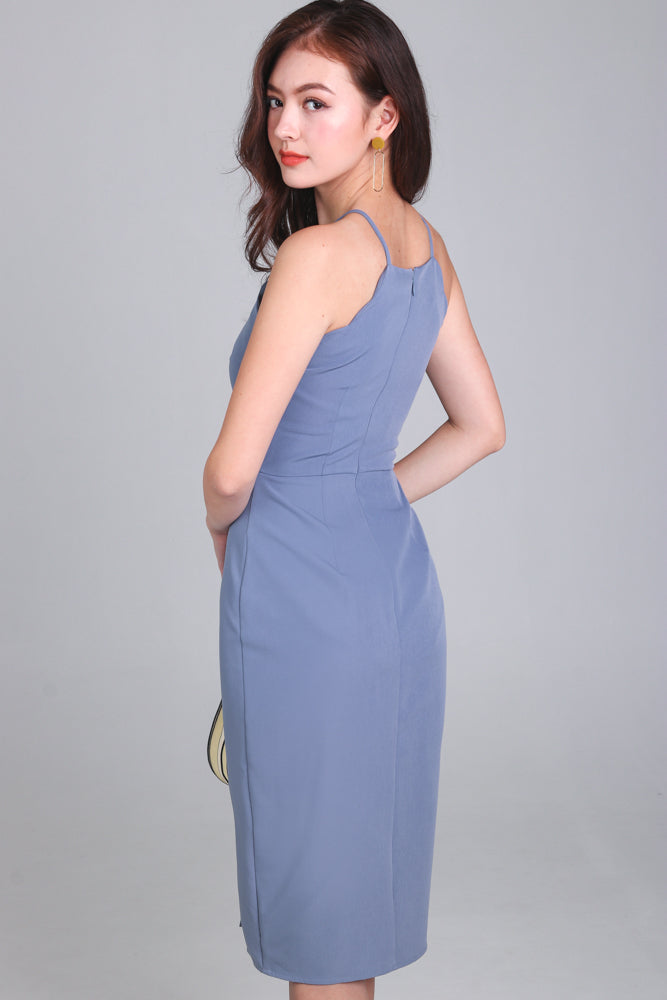 Hera Scallop Hem Dress in Blue
