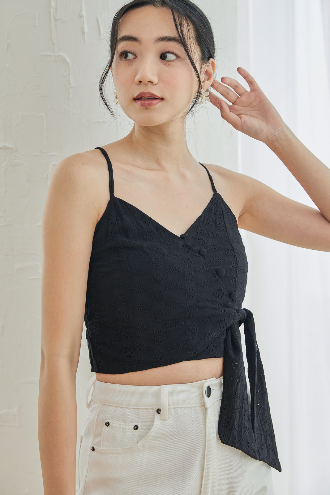 Eyelet Spag Sweetheart Wrap Top in Black