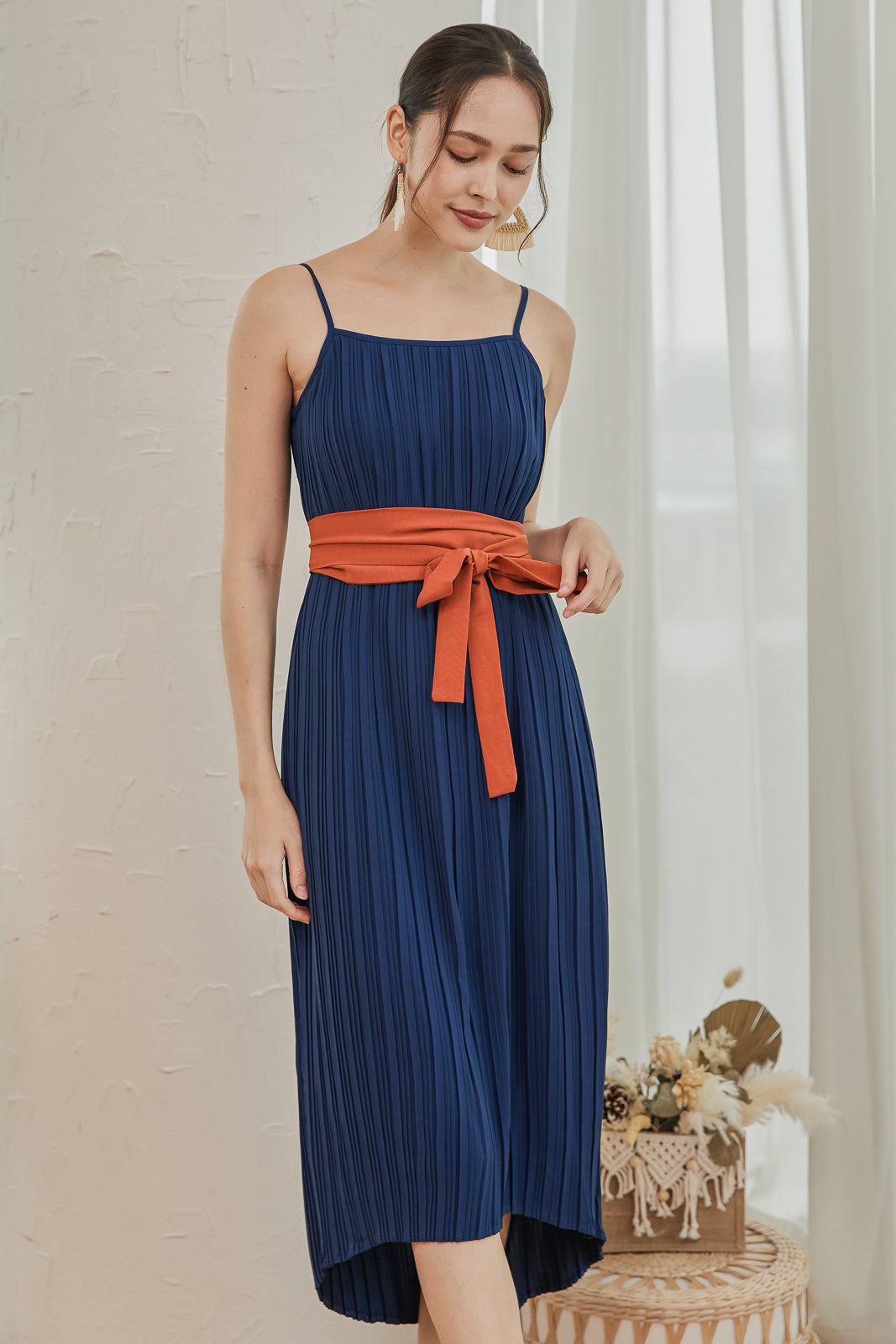 Sicily Contrast Sash Pleated Dress in Royal Blue