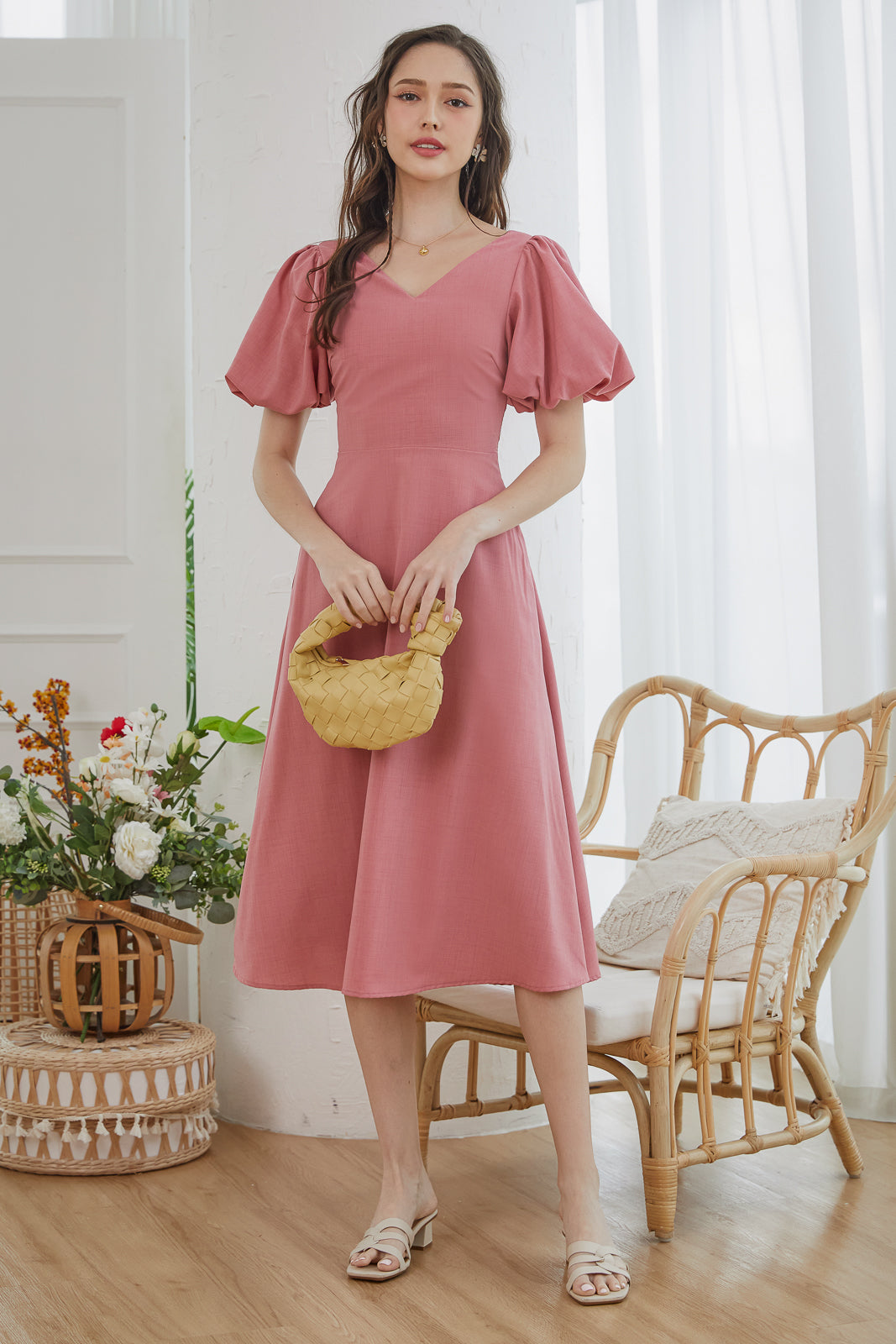 Twist-Back Pouf Sleeves Dress in Pink